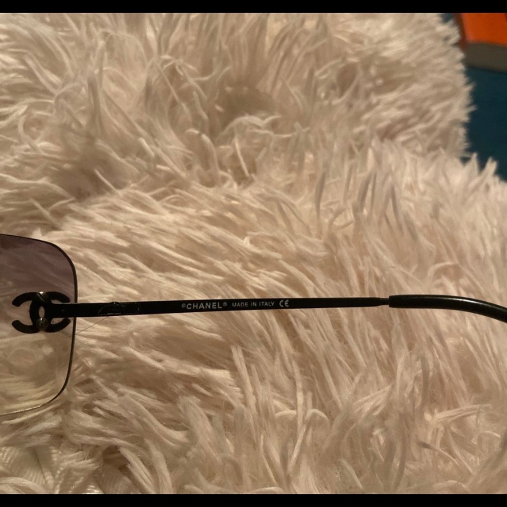 Vintage Chanel black crystal glasses 🖤🖤🖤 - Picture 2 of 2